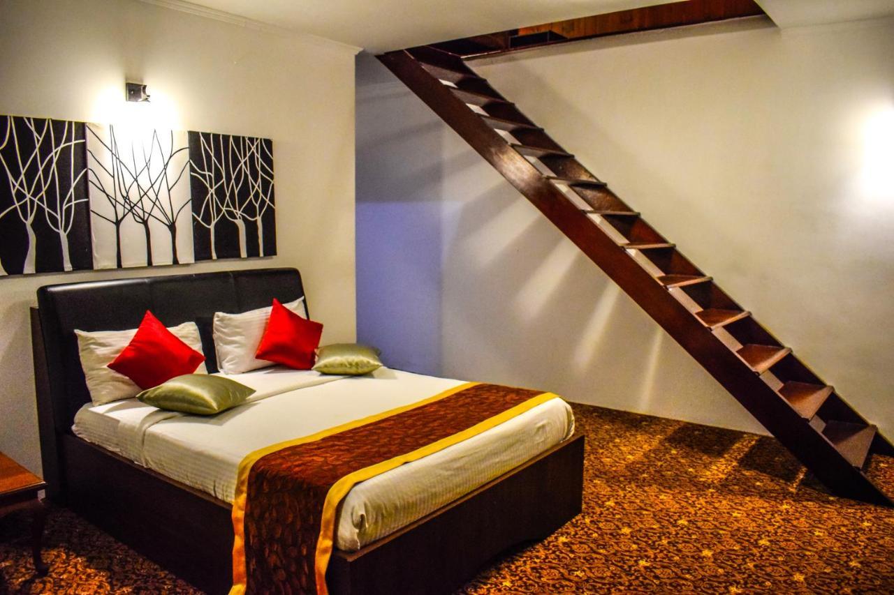 La Cottage Boutique Hotel & Restaurant Nuwara Eliya Esterno foto