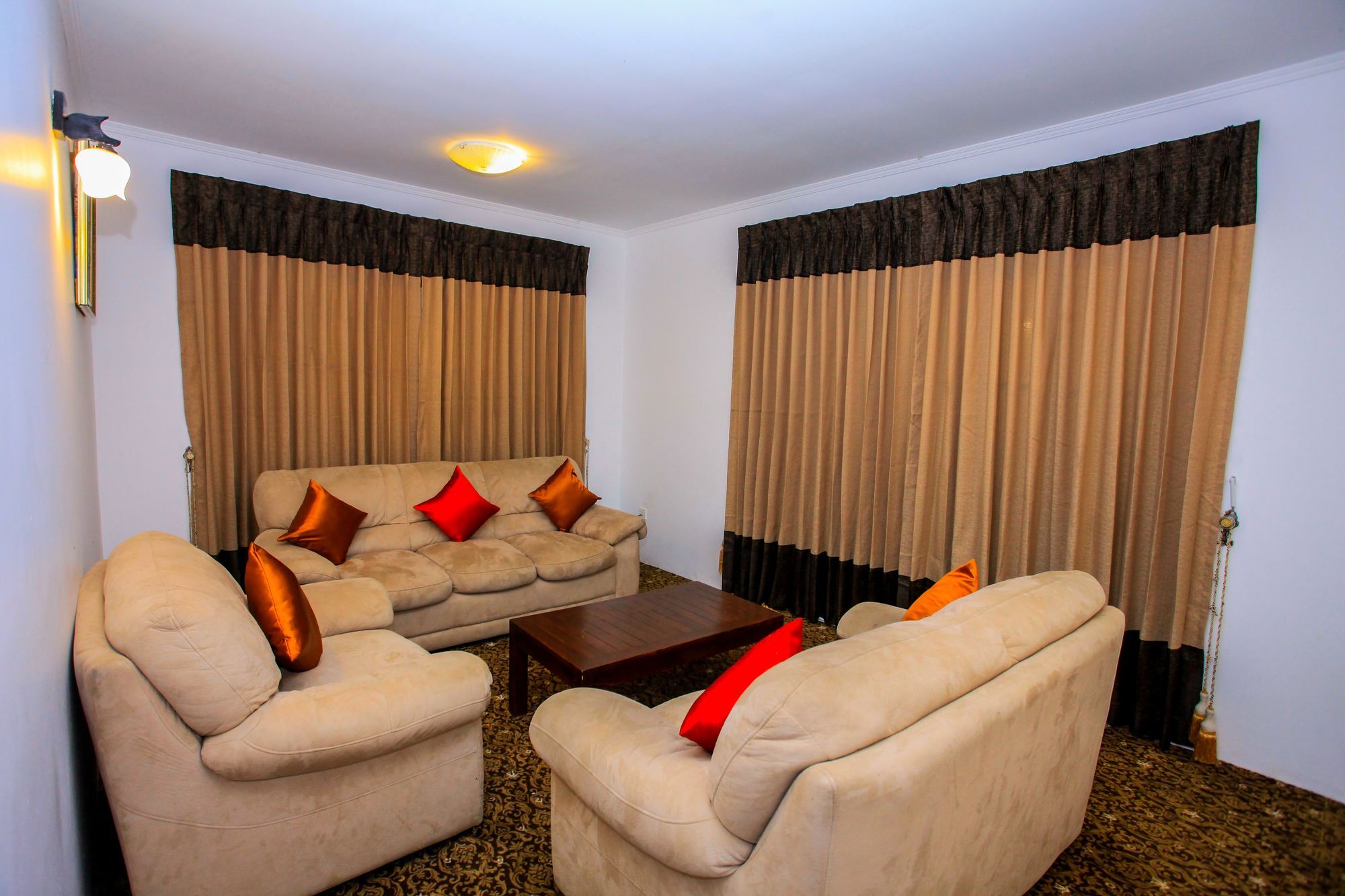 La Cottage Boutique Hotel & Restaurant Nuwara Eliya Esterno foto